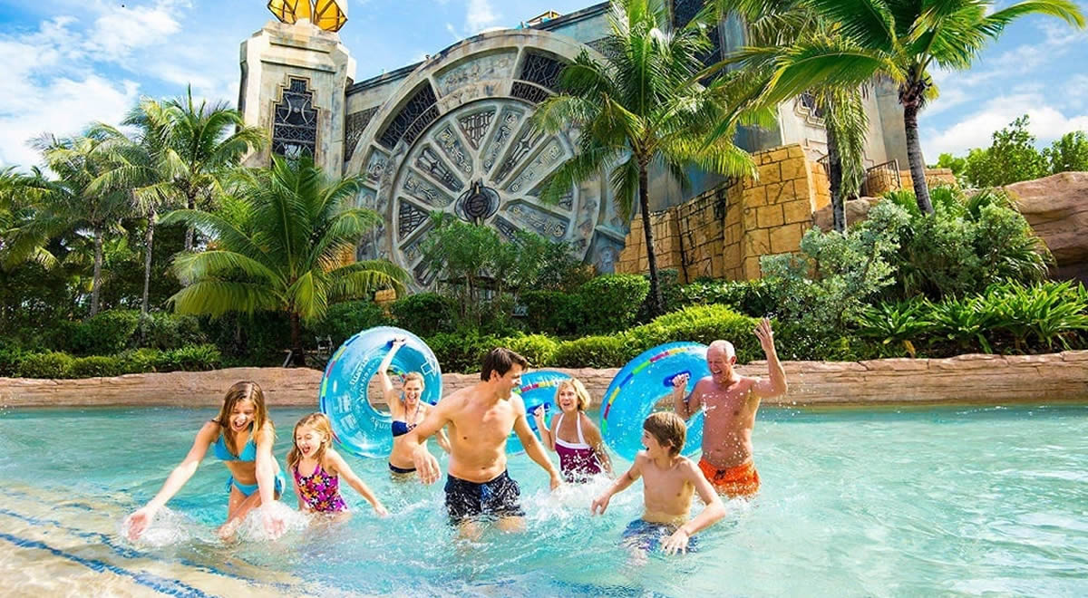 You are currently viewing Dubai Water Park with sharks – Aquaventure Water Park